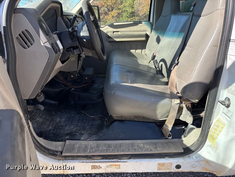 image for item EV3285 2008 Ford F550 XL Super Duty bucket truck