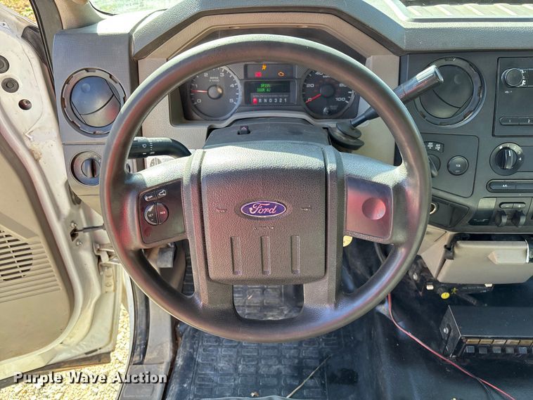 image for item EV3285 2008 Ford F550 XL Super Duty bucket truck