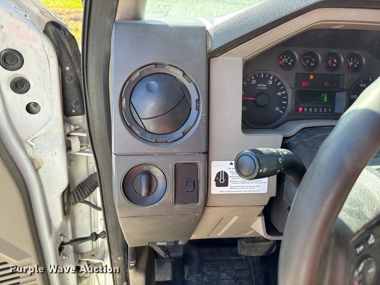 image for item EV3285 2008 Ford F550 XL Super Duty bucket truck