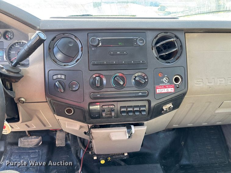 image for item EV3285 2008 Ford F550 XL Super Duty bucket truck