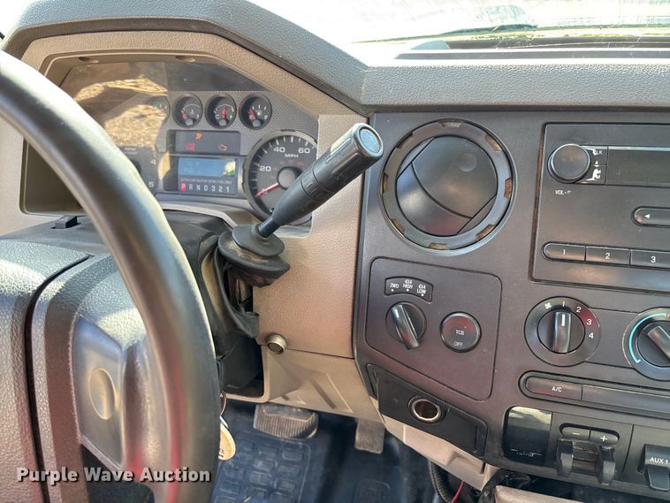 image for item EV3285 2008 Ford F550 XL Super Duty bucket truck