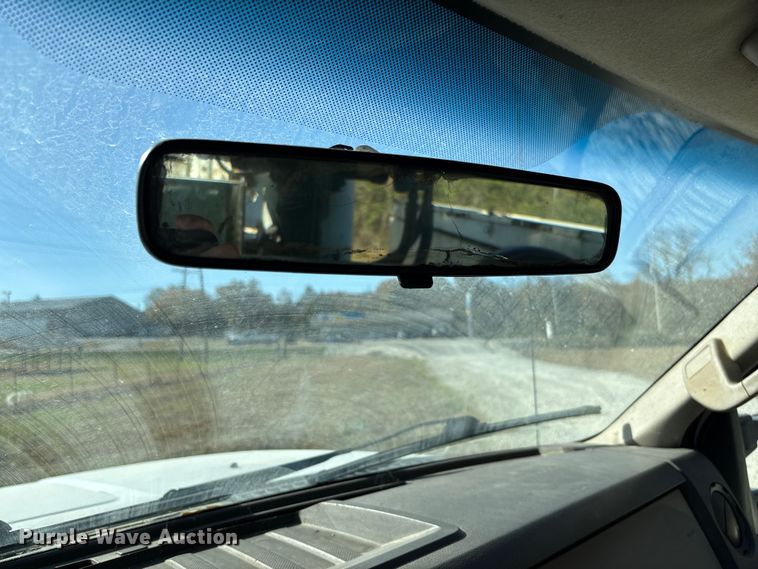 image for item EV3285 2008 Ford F550 XL Super Duty bucket truck