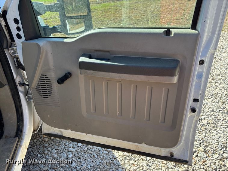 image for item EV3285 2008 Ford F550 XL Super Duty bucket truck