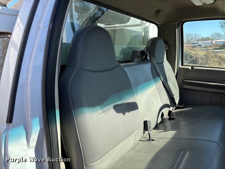 image for item EV3285 2008 Ford F550 XL Super Duty bucket truck