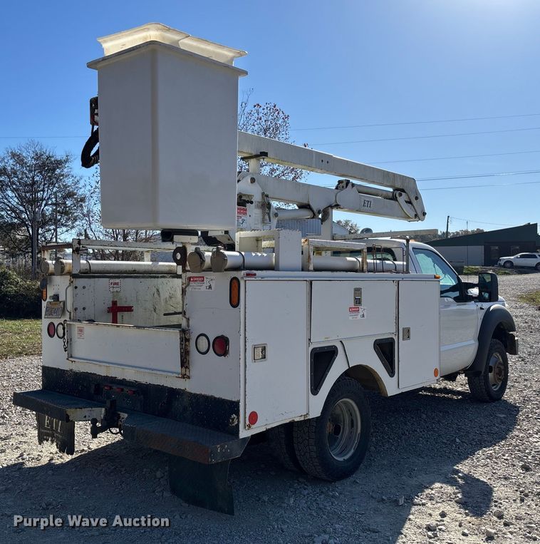 CAMIóN CON CANASTILLA 2011 FORD ETI