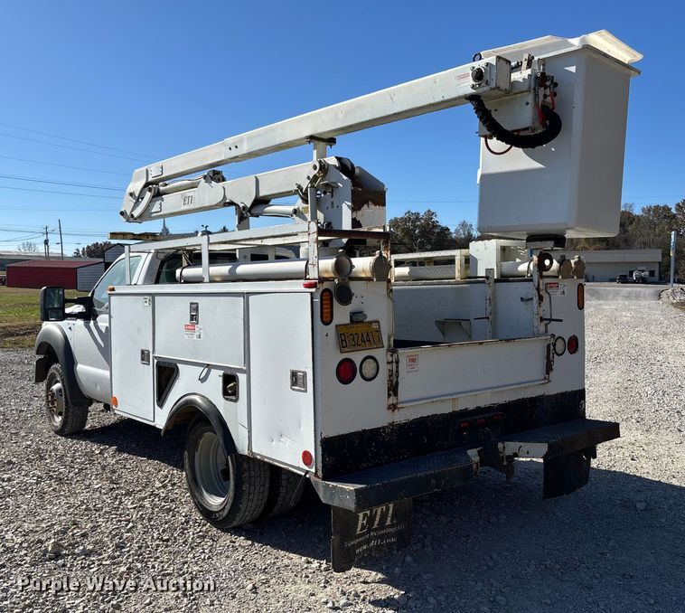 image for item EV3286 2011 Ford F350 Super Duty bucket truck