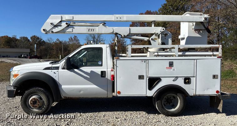 image for item EV3286 2011 Ford F350 Super Duty bucket truck