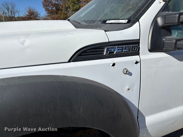 image for item EV3286 2011 Ford F350 Super Duty bucket truck