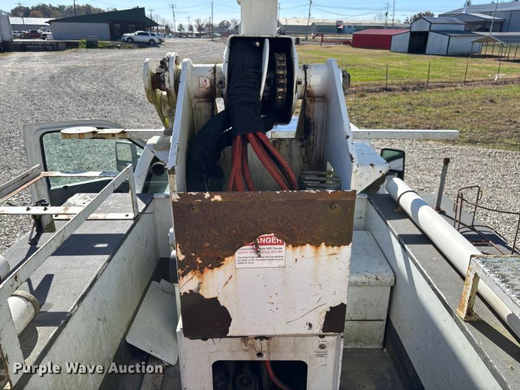 image for item EV3286 2011 Ford F350 Super Duty bucket truck