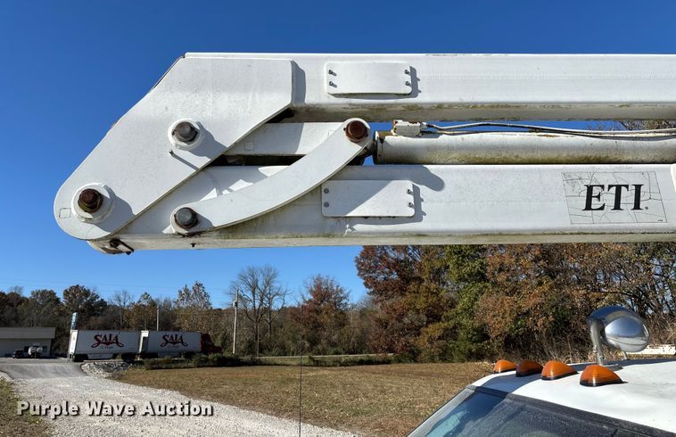 image for item EV3286 2011 Ford F350 Super Duty bucket truck