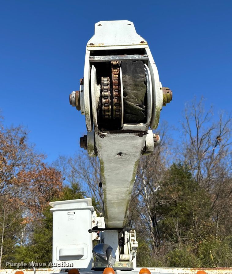 image for item EV3286 2011 Ford F350 Super Duty bucket truck