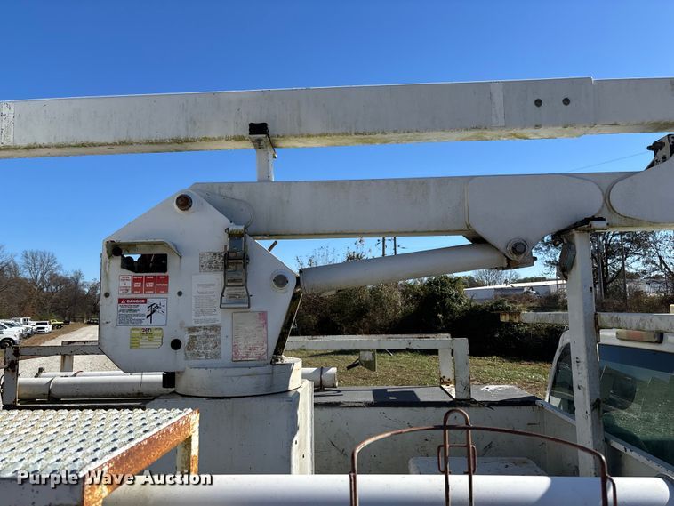 image for item EV3286 2011 Ford F350 Super Duty bucket truck