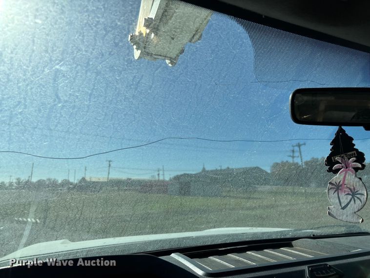 image for item EV3286 2011 Ford F350 Super Duty bucket truck