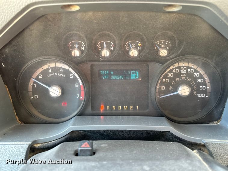 image for item EV3286 2011 Ford F350 Super Duty bucket truck