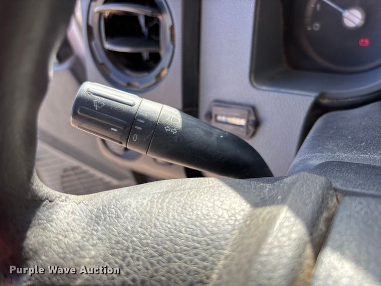 image for item EV3286 2011 Ford F350 Super Duty bucket truck