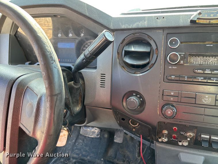 image for item EV3286 2011 Ford F350 Super Duty bucket truck