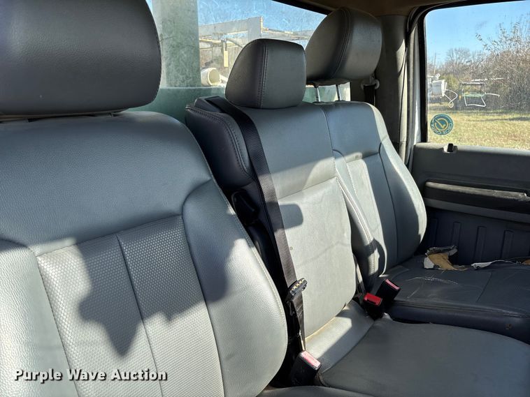 image for item EV3286 2011 Ford F350 Super Duty bucket truck