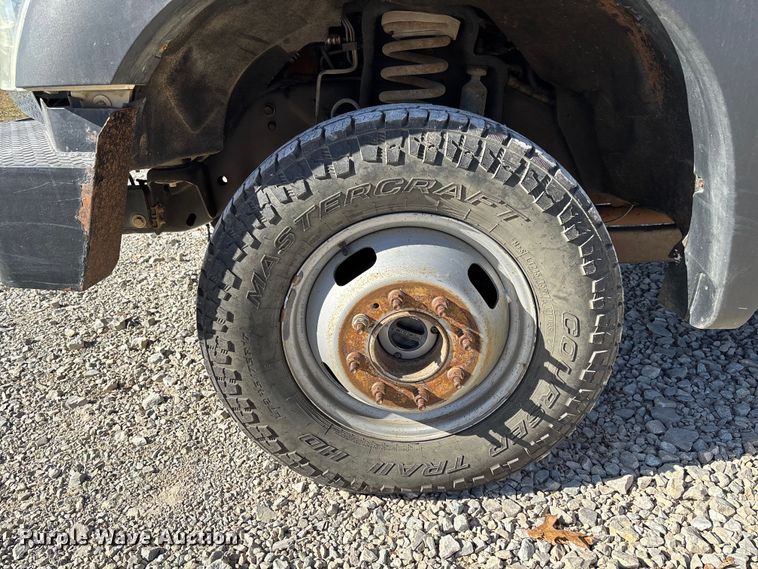 image for item EV3286 2011 Ford F350 Super Duty bucket truck