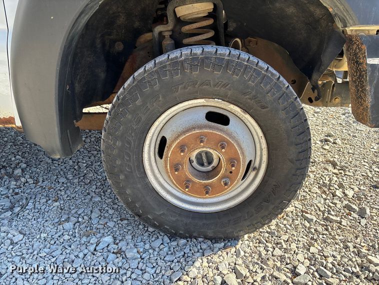 image for item EV3286 2011 Ford F350 Super Duty bucket truck