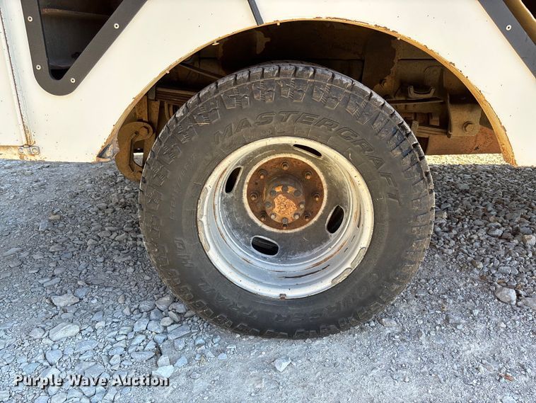 image for item EV3286 2011 Ford F350 Super Duty bucket truck