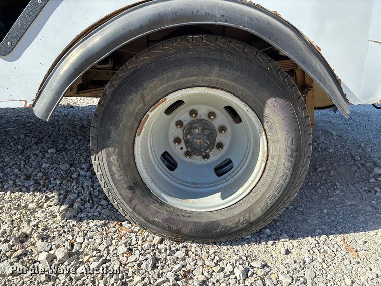 image for item EV3286 2011 Ford F350 Super Duty bucket truck