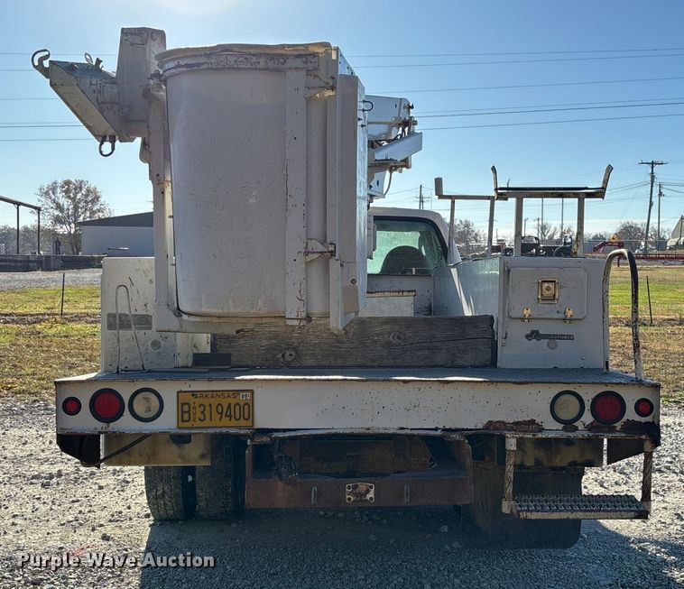 image for item EV3287 2006 Ford F350 Super Duty bucket truck