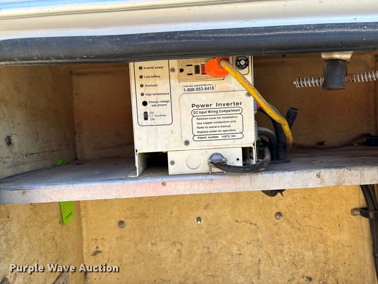 image for item EV3287 2006 Ford F350 Super Duty bucket truck