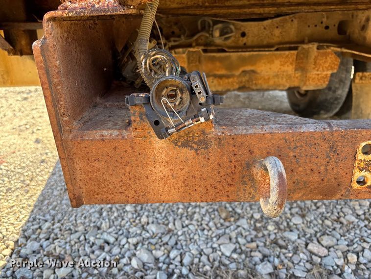 image for item EV3287 2006 Ford F350 Super Duty bucket truck