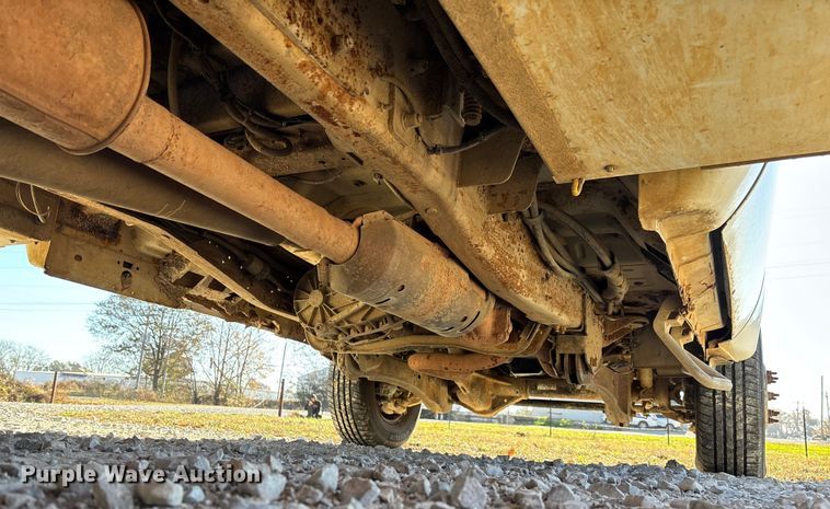 image for item EV3287 2006 Ford F350 Super Duty bucket truck