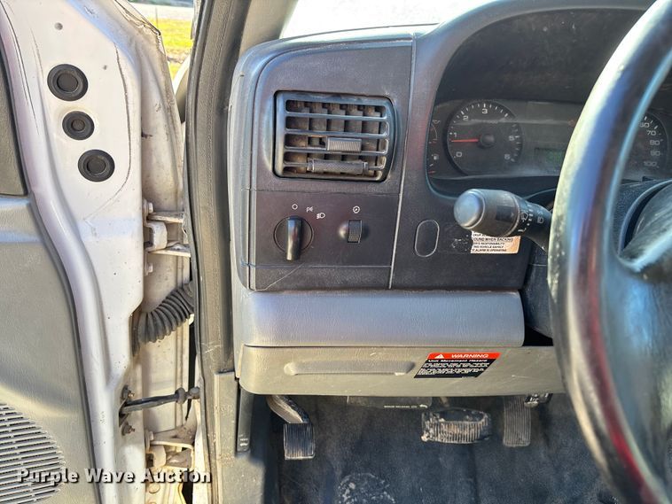 image for item EV3287 2006 Ford F350 Super Duty bucket truck