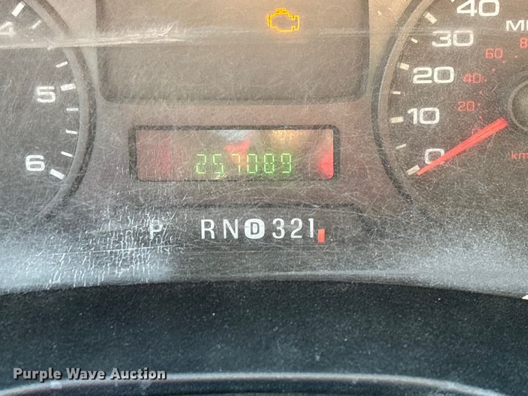 image for item EV3287 2006 Ford F350 Super Duty bucket truck