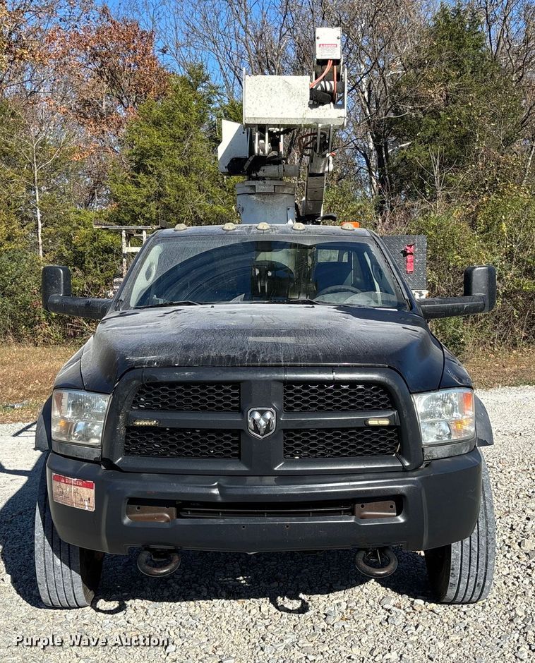image for item EV3288 2016 RAM 5500 bucket truck
