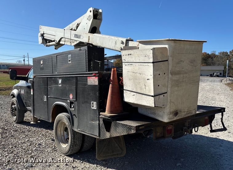 image for item EV3288 2016 RAM 5500 bucket truck