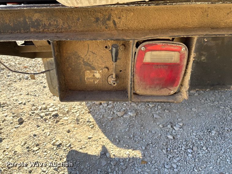 image for item EV3288 2016 RAM 5500 bucket truck