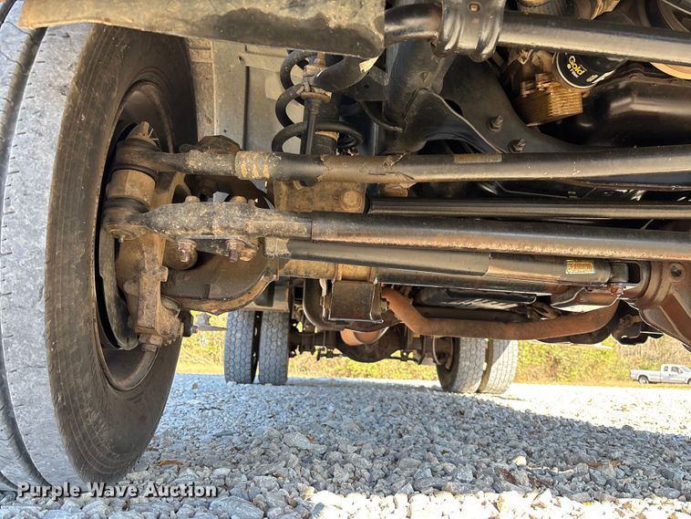 image for item EV3288 2016 RAM 5500 bucket truck