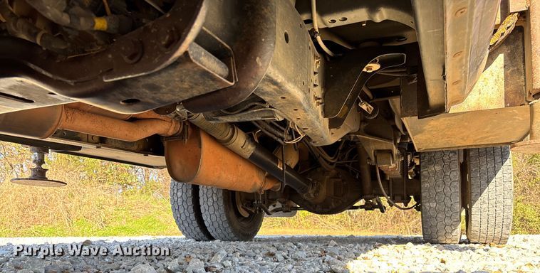 image for item EV3288 2016 RAM 5500 bucket truck