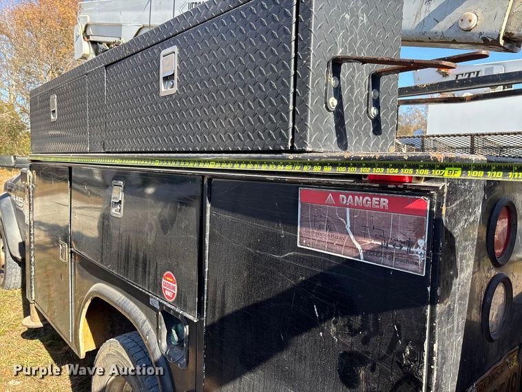 image for item EV3288 2016 RAM 5500 bucket truck