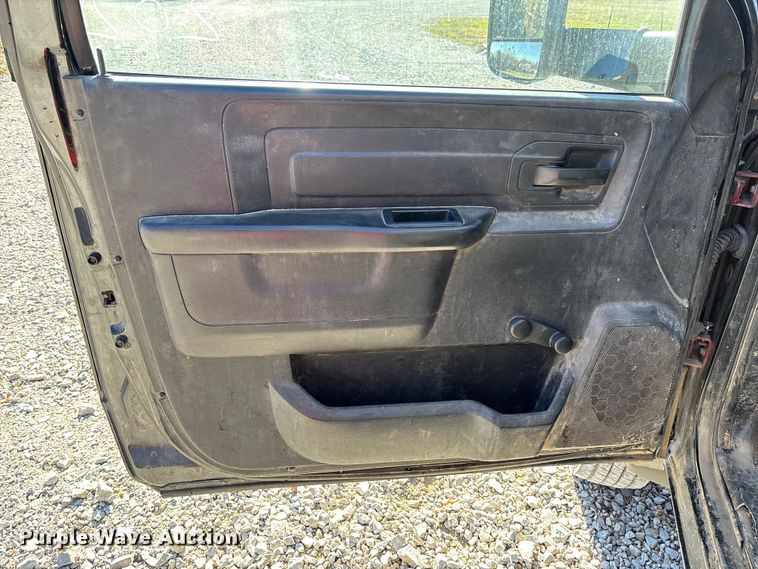 image for item EV3288 2016 RAM 5500 bucket truck