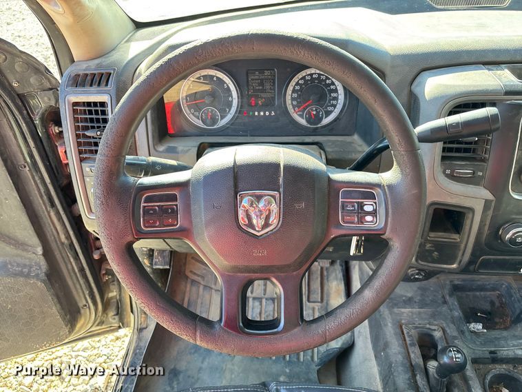 image for item EV3288 2016 RAM 5500 bucket truck