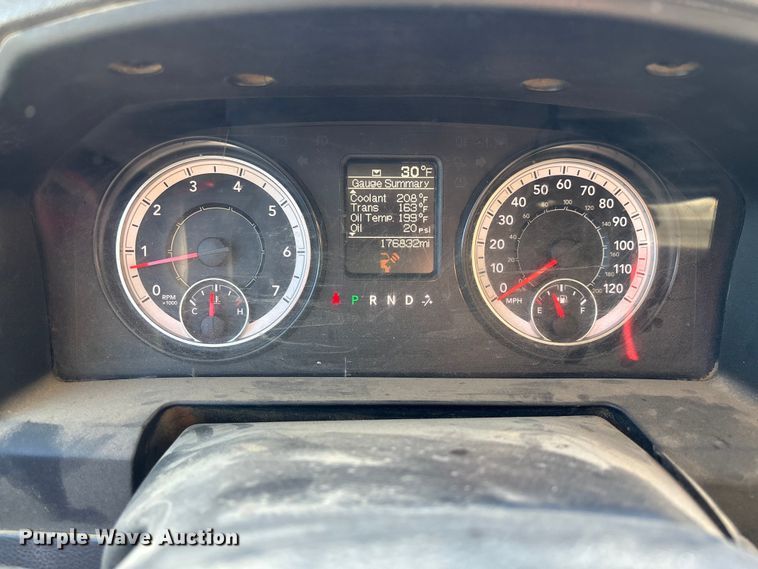 image for item EV3288 2016 RAM 5500 bucket truck