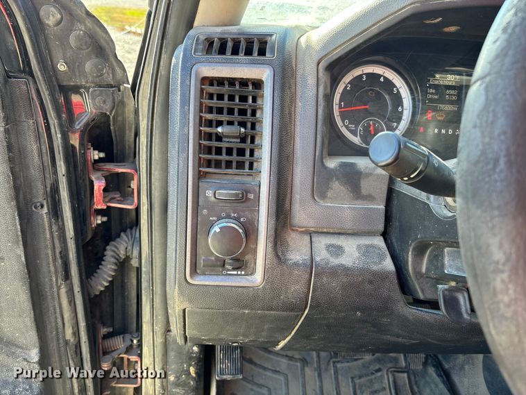 image for item EV3288 2016 RAM 5500 bucket truck