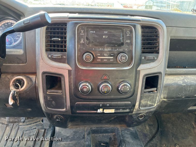 image for item EV3288 2016 RAM 5500 bucket truck