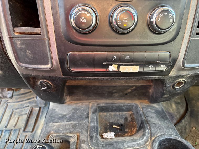 image for item EV3288 2016 RAM 5500 bucket truck