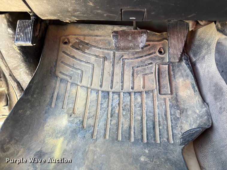 image for item EV3288 2016 RAM 5500 bucket truck