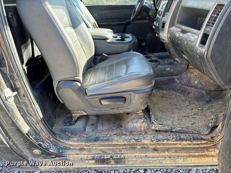 image for item EV3288 2016 RAM 5500 bucket truck