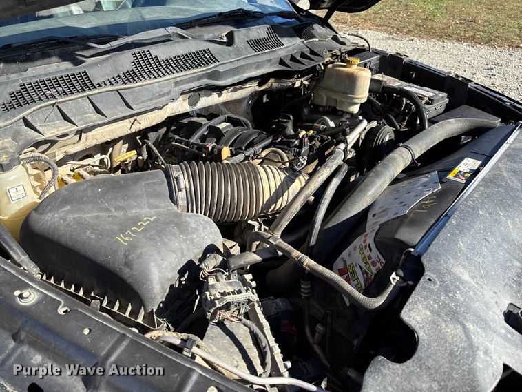 image for item EV3288 2016 RAM 5500 bucket truck