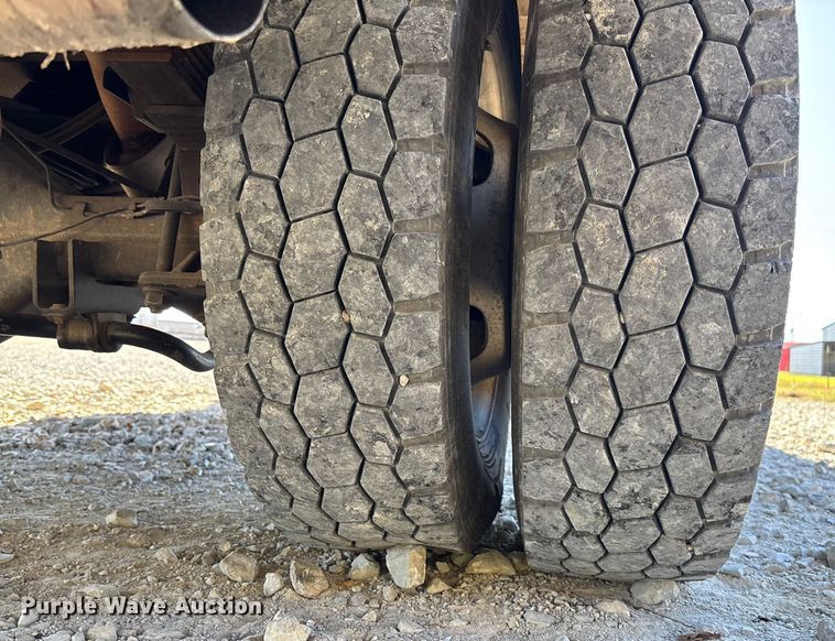 image for item EV3288 2016 RAM 5500 bucket truck