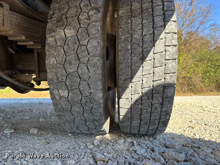 image for item EV3288 2016 RAM 5500 bucket truck