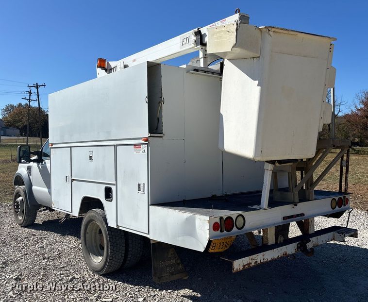 image for item EV3289 2008 Ford F450 Super Duty bucket truck