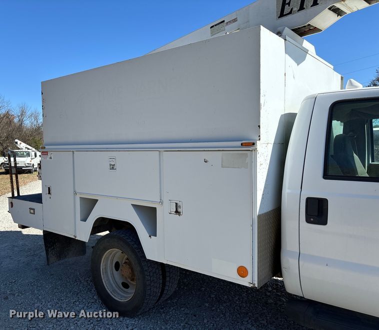image for item EV3289 2008 Ford F450 Super Duty bucket truck